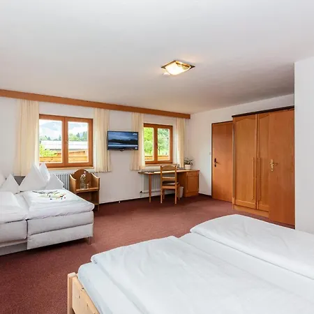 Der Pfindlhof Guest house