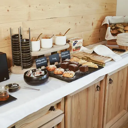 Pensionat Der Pfindlhof 4*