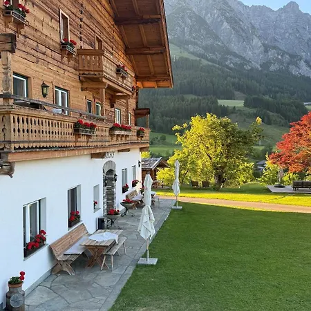 Guest house Der Pfindlhof 3*